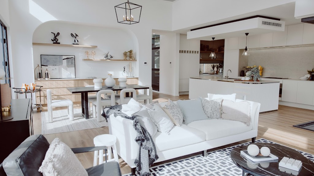 IMSU Display Home - HomeWorld Leppington (Horizon) | 19 Cato Cct, Leppington NSW 2179, Australia | Phone: 1300 918 980