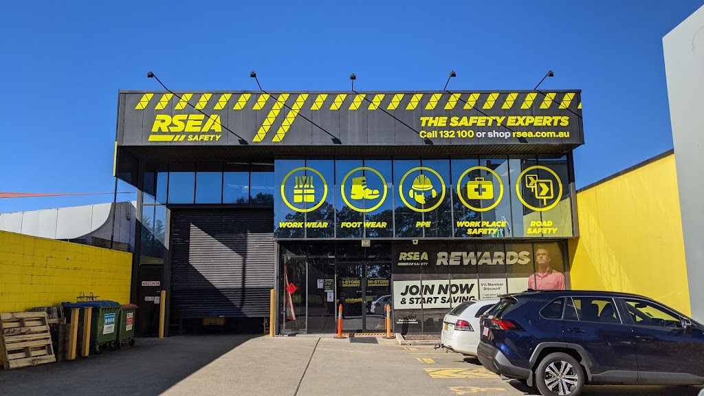 RSEA Safety Taren Point | shoe store | 146 Taren Point Rd, Taren Point NSW 2229, Australia | 0295263222 OR +61 2 9526 3222
