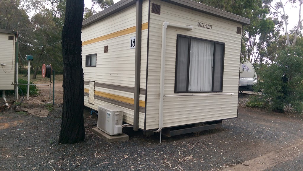 Ace Caravan Park | Corner Newell & Mid Western Highways, West Wyalong NSW 2671, Australia | Phone: (02) 6972 3061