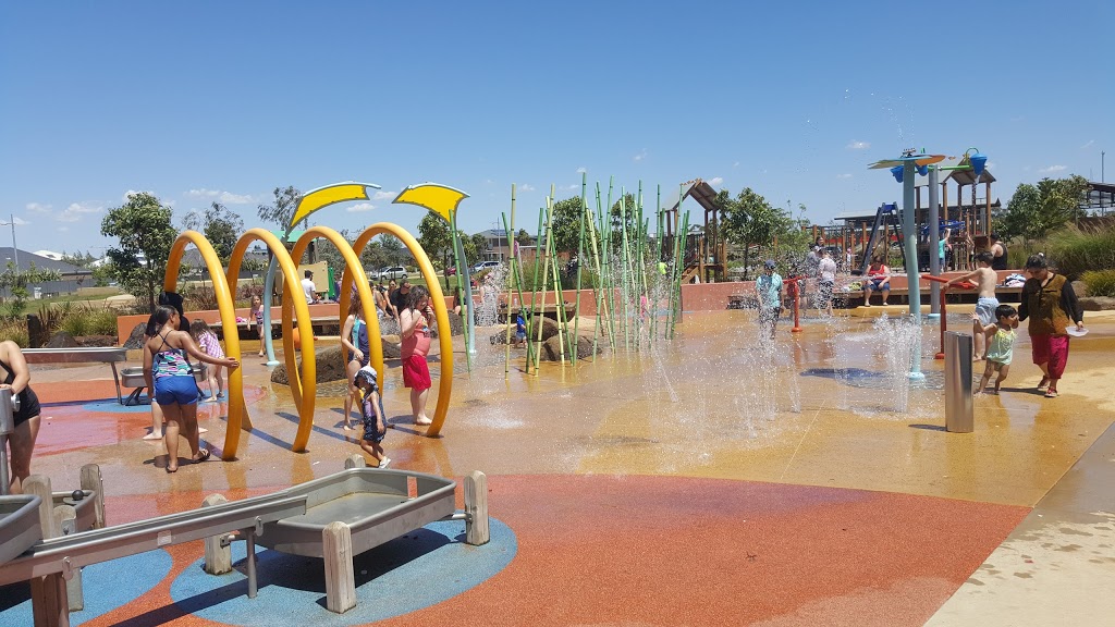 Riverwalk Village Park | amusement park | Newmarket Rd, Werribee VIC 3030, Australia | 0383173478 OR +61 3 8317 3478