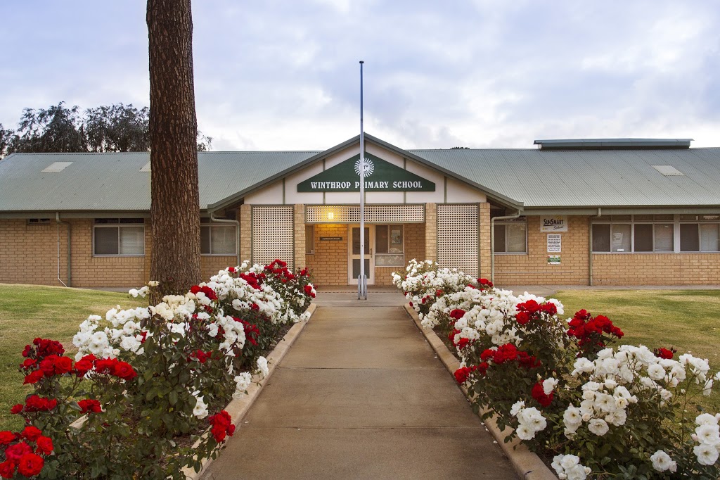 Winthrop Primary School | school | 70-80 Jackson Ave, Winthrop WA 6150, Australia | 0893106100 OR +61 8 9310 6100