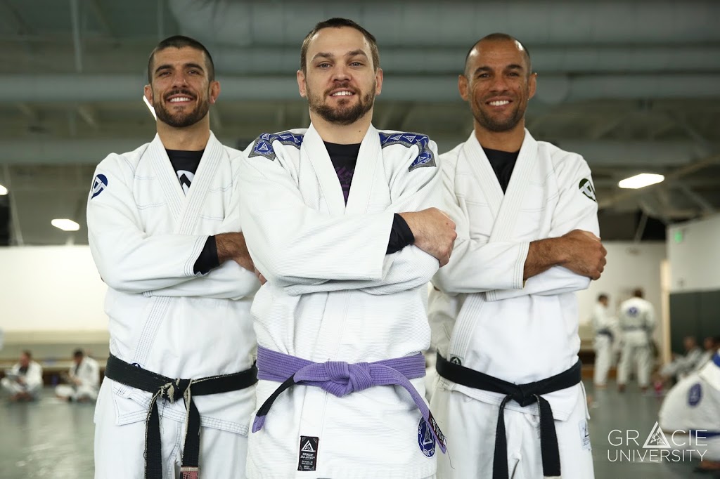 Gracie Jiu-jitsu Camira | 389 Old Logan Rd, Springfield QLD 4300, Australia | Phone: 0423 836 690