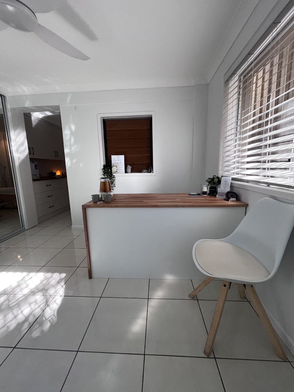 Kristan Turner. Bowen Therapist/ Remedial Therapies | 36 Stevenson St, Barlows Hill QLD 4703, Australia | Phone: 0431 371 360