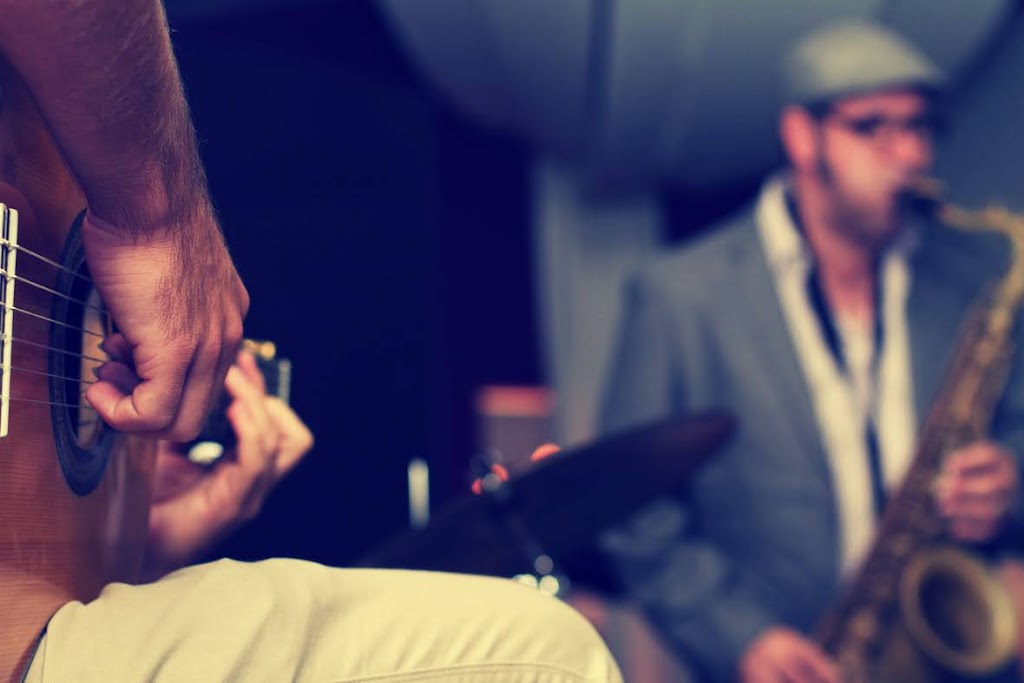 Brazilian Jazz Lounge: Music for Weddings and Events | 18 Darcey Ave, Cumbalum NSW 2478, Australia | Phone: 0413 598 320