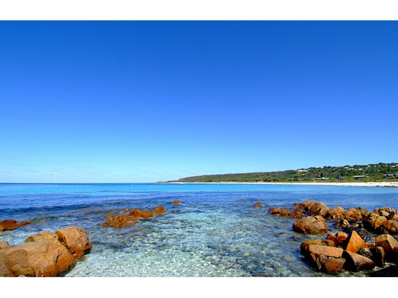 Dunsborough Holiday Homes - 8 Kestral Street | lodging | 8 Kestrel St, Eagle Bay WA 6281, Australia | 0897567866 OR +61 8 9756 7866