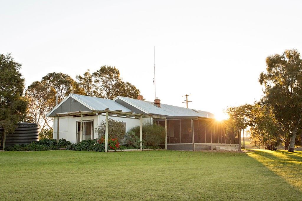 Colenso Country Retreat and Walkers Cottage | lodging | Colenso Rd, Galong NSW 2585, Australia | 0427770697 OR +61 427 770 697