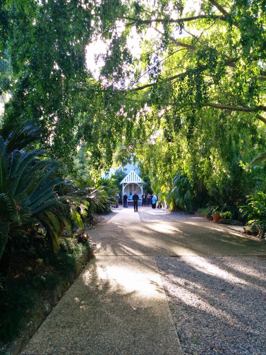 Macarthur Park Wedding Chapel and Gardens | park | 21-29 MacArthur St, Alexandra Hills QLD 4161, Australia | 0738245525 OR +61 7 3824 5525