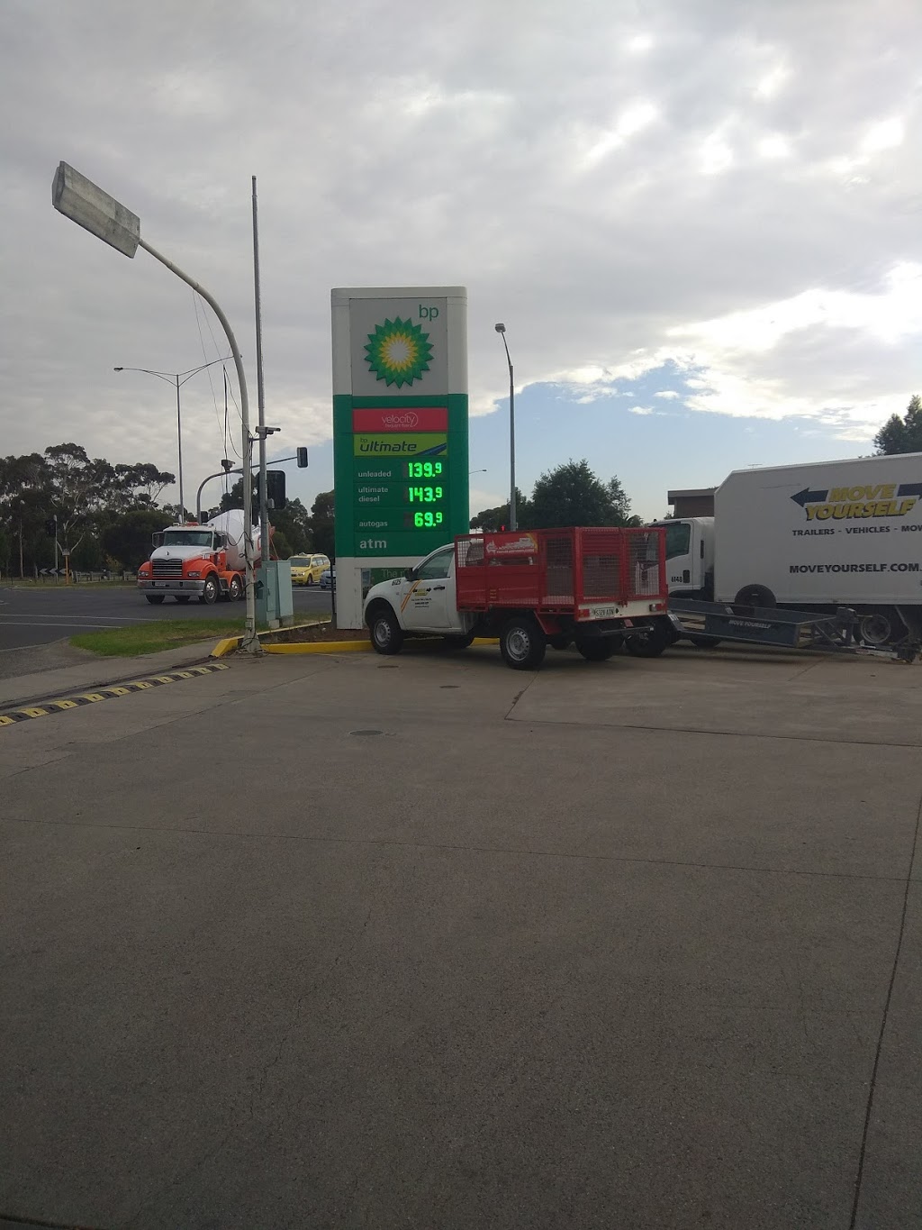 BP | gas station | 1210 Sydney Rd, Fawkner VIC 3060, Australia | 0393594588 OR +61 3 9359 4588