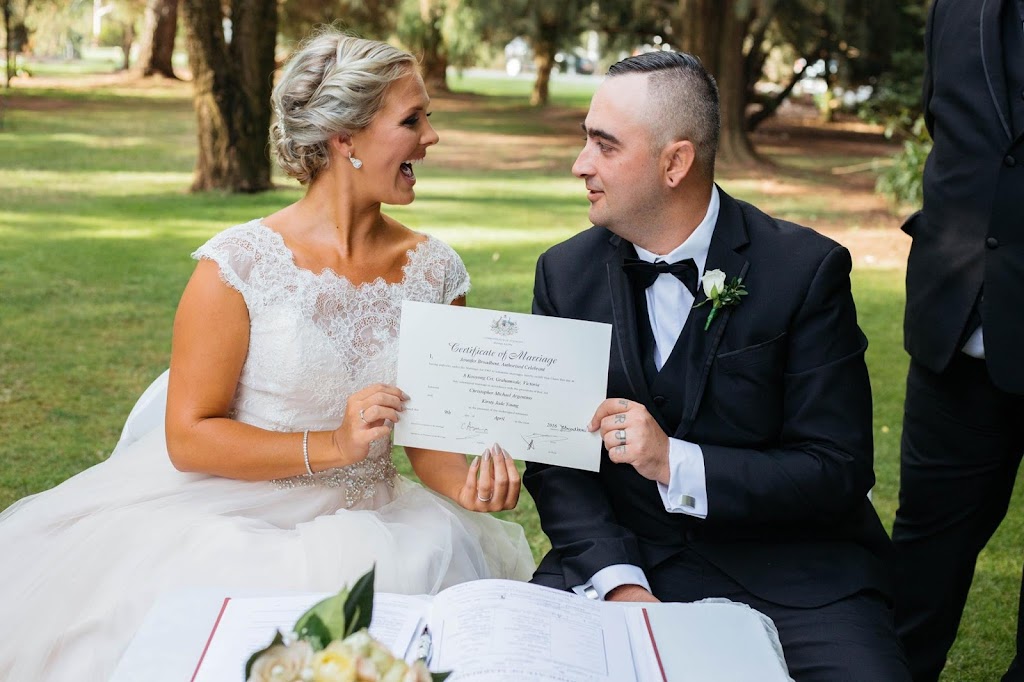 Jennifer Broadbent Marriage Celebrant | point of interest | U1/28 Knight St, Shepparton VIC 3630, Australia | 0411055900 OR +61 411 055 900