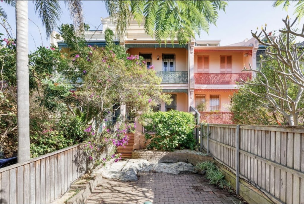 Built By Roberto | 19 Marcella St, Kingsgrove NSW 2208, Australia | Phone: 0406 440 551