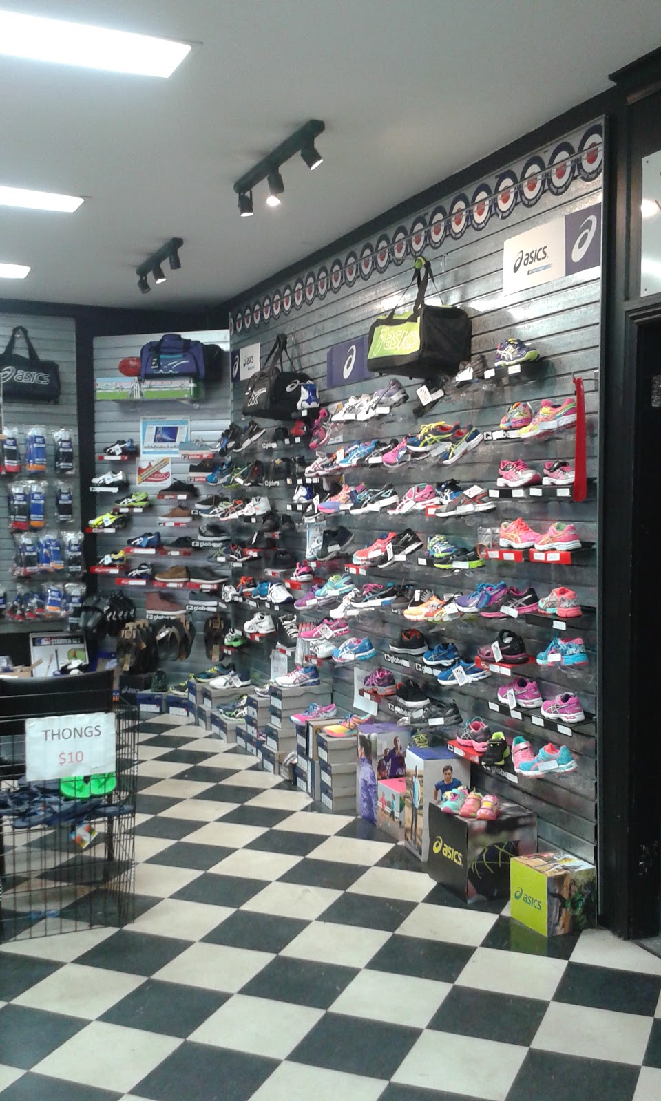 Extremity Street & Sport | clothing store | 180 Barker St, Castlemaine VIC 3450, Australia | 0354705494 OR +61 3 5470 5494
