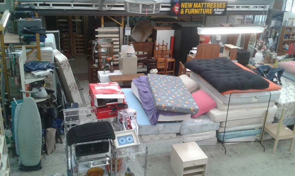 Lifeline Northern Rivers Furniture Shop | clothing store | 23 Three Chain Rd, South Lismore NSW 2480, Australia | 0266218516 OR +61 2 6621 8516