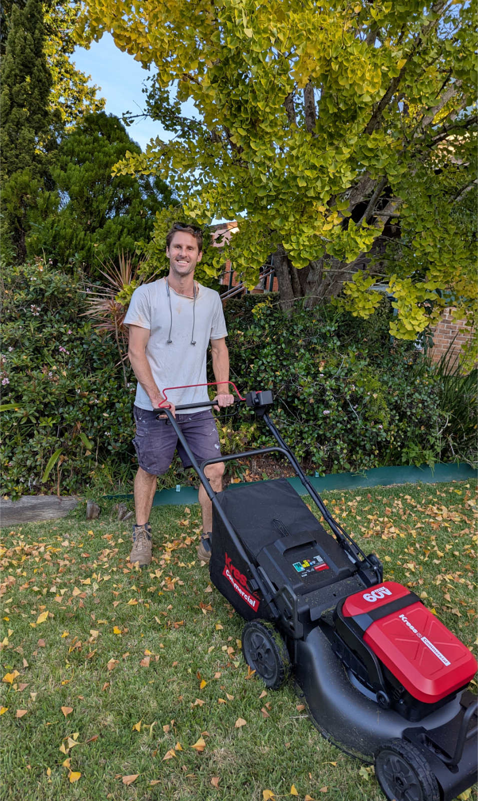 Bello Lawn Mowing Co | 39 Crown St, Bellingen NSW 2454, Australia | Phone: 0424 261 718