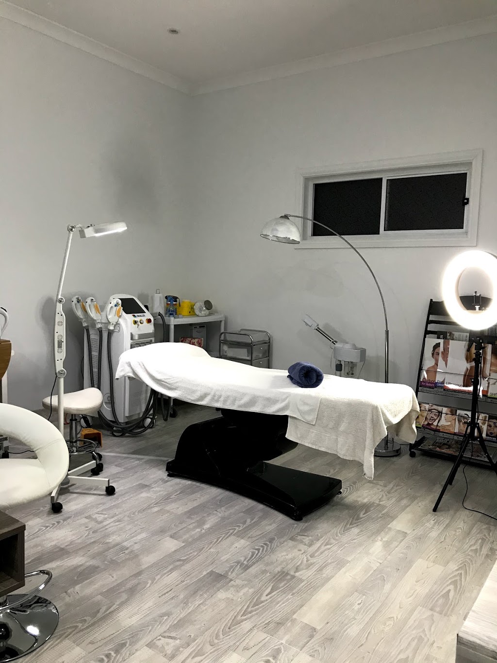 Sari Laser & Beauty Therapy |  | Shop 5/43 Appletree Rd, Holmesville NSW 2286, Australia | 0452228298 OR +61 452 228 298