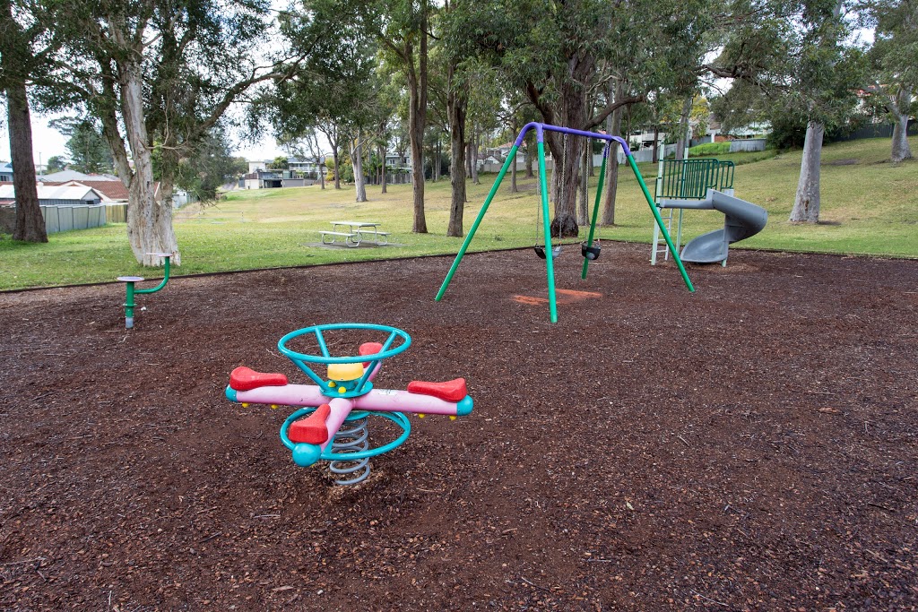 Carramar Park Playground | park | Deborah St, Kotara South NSW 2289, Australia | 0249210333 OR +61 2 4921 0333