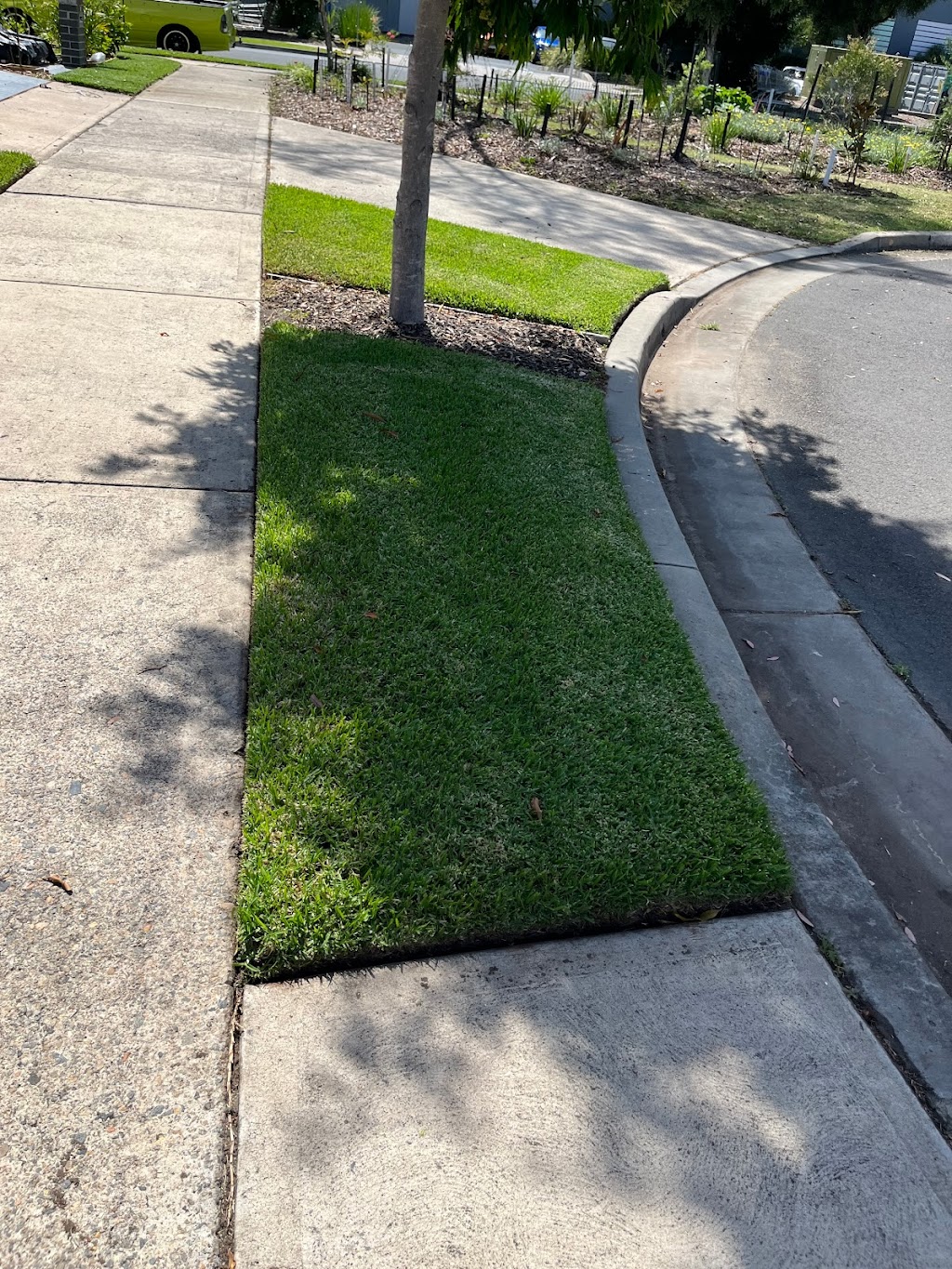 SHORTBACKNSIDES MOWING AND HANDYMAN |  | 5 Rowland Pl, Jordan Springs NSW 2747, Australia | 0408233289 OR +61 408 233 289