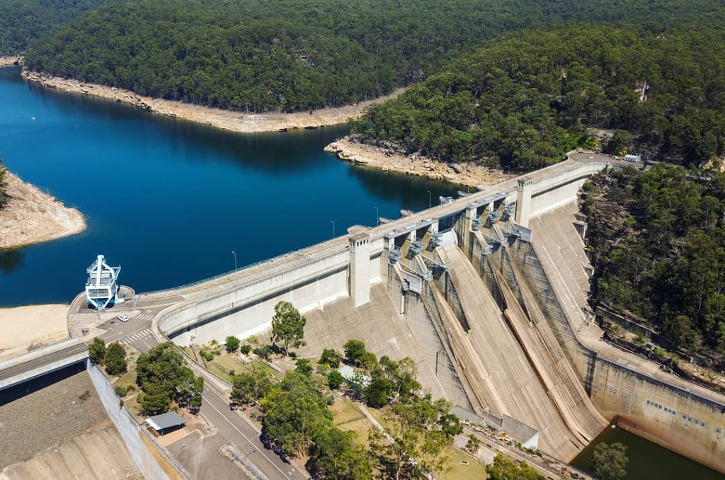 Warragamba Dam Lookout | Eighteenth St, Warragamba NSW 2752, Australia | Phone: (02) 4774 4433