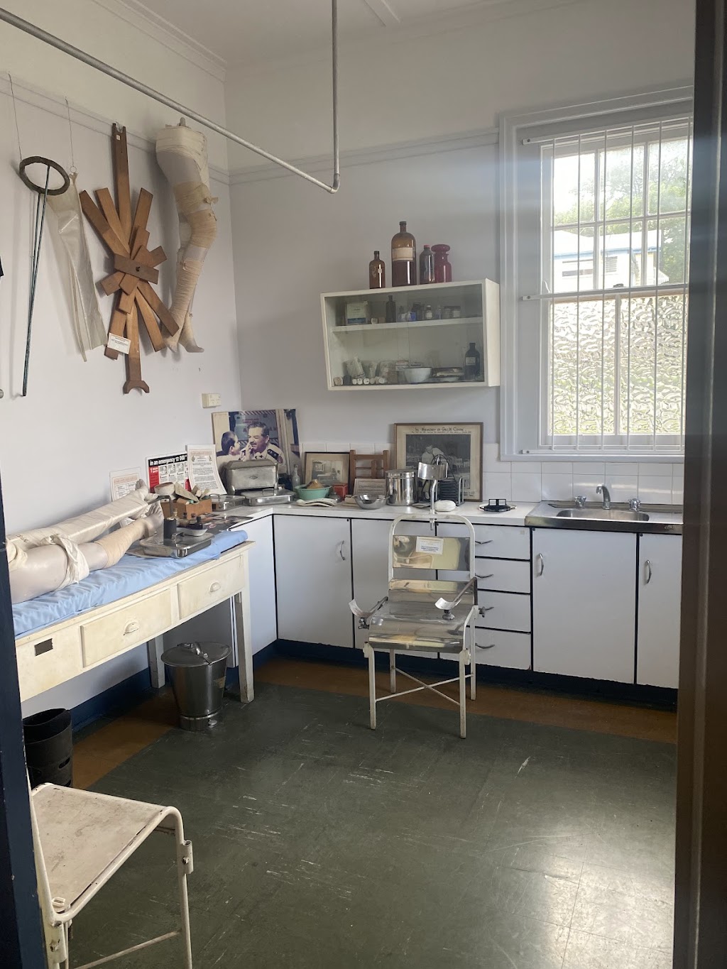 Wynnum Heritage Ambulance Station | 33-35 Tingal Rd, Wynnum QLD 4178, Australia | Phone: 0407 117 916