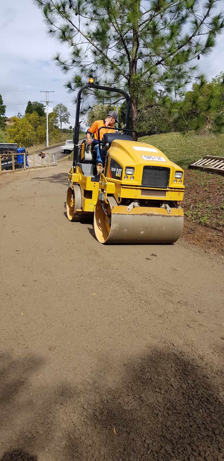 Samford Earthmoving Pty Ltd | 2007 Mount Samson Rd, Yugar QLD 4520, Australia | Phone: 0423 079 917