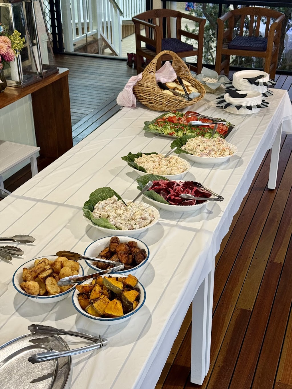 Darling Downs Spit Roast Caterers | 12693 New England Hwy, Top Camp QLD 4350, Australia | Phone: 0428 721 505