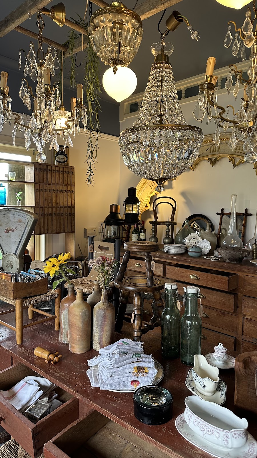 Pardon my French Antiques | 196 Wilderness Rd, Lovedale NSW 2325, Australia | Phone: 0461 314 735