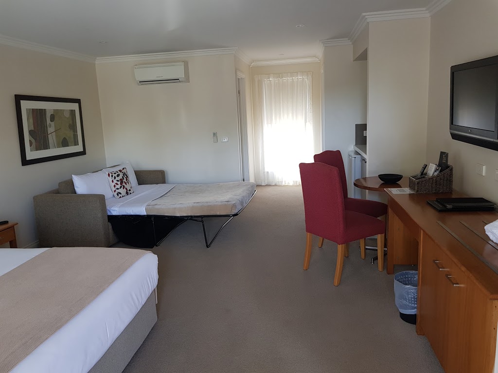 Allansford Hotel | lodging | 1-3 Grauers Rd, Allansford VIC 3277, Australia | 0355651242 OR +61 3 5565 1242
