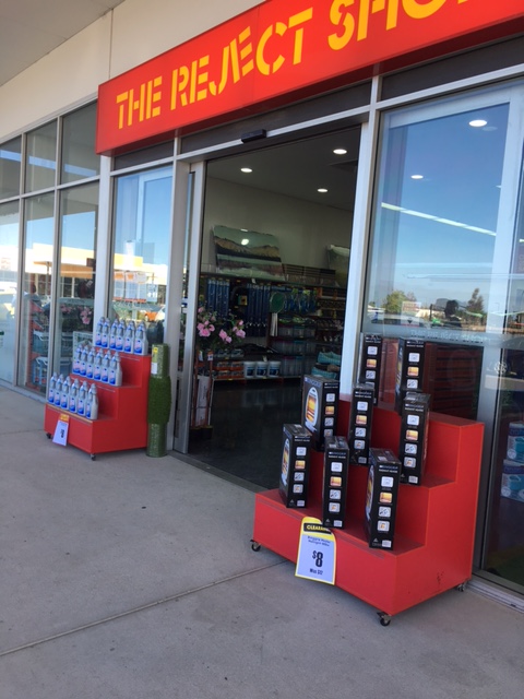 Seaford Meadows Shopping Centre | Grand Blvd & Bitts Rd, Seaford Meadows SA 5169, Australia | Phone: (03) 9831 8966