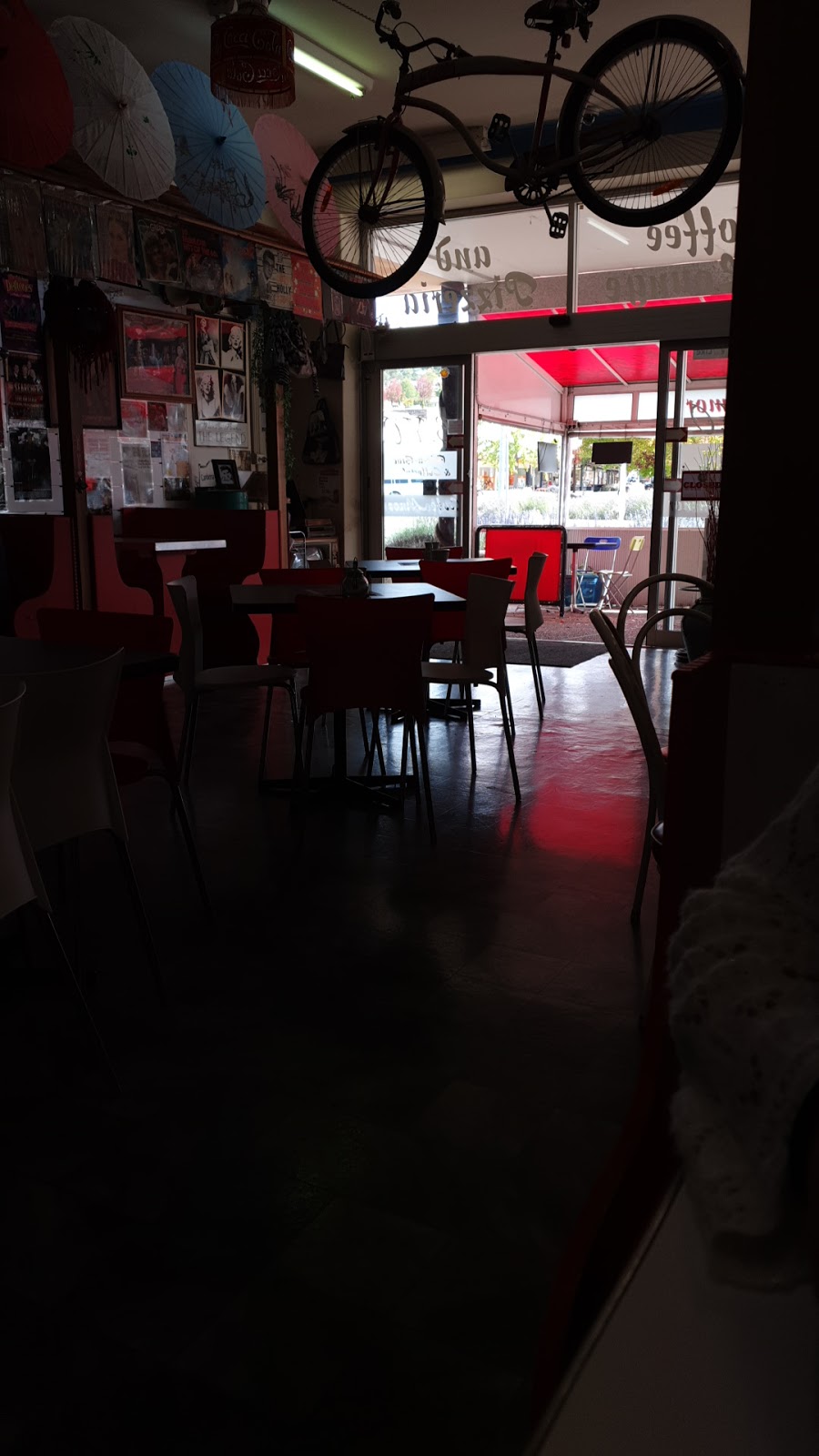 Cafe Amor | cafe | 4 Derby St South, Walcha NSW 2354, Australia | 0267772130 OR +61 2 6777 2130