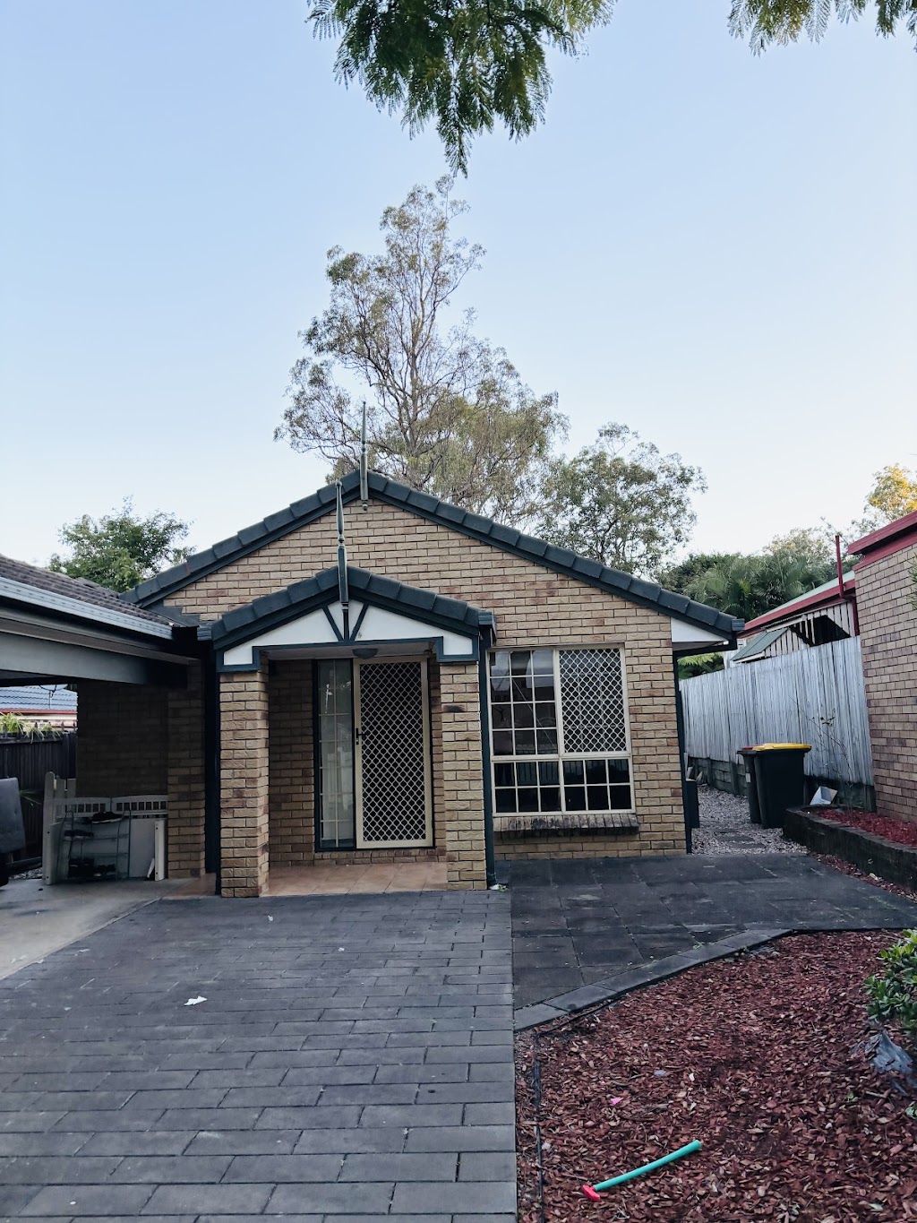 Ash lash & nails professional studio | 23 Oldbury Pl, Forest Lake QLD 4078, Australia | Phone: 0481 849 575