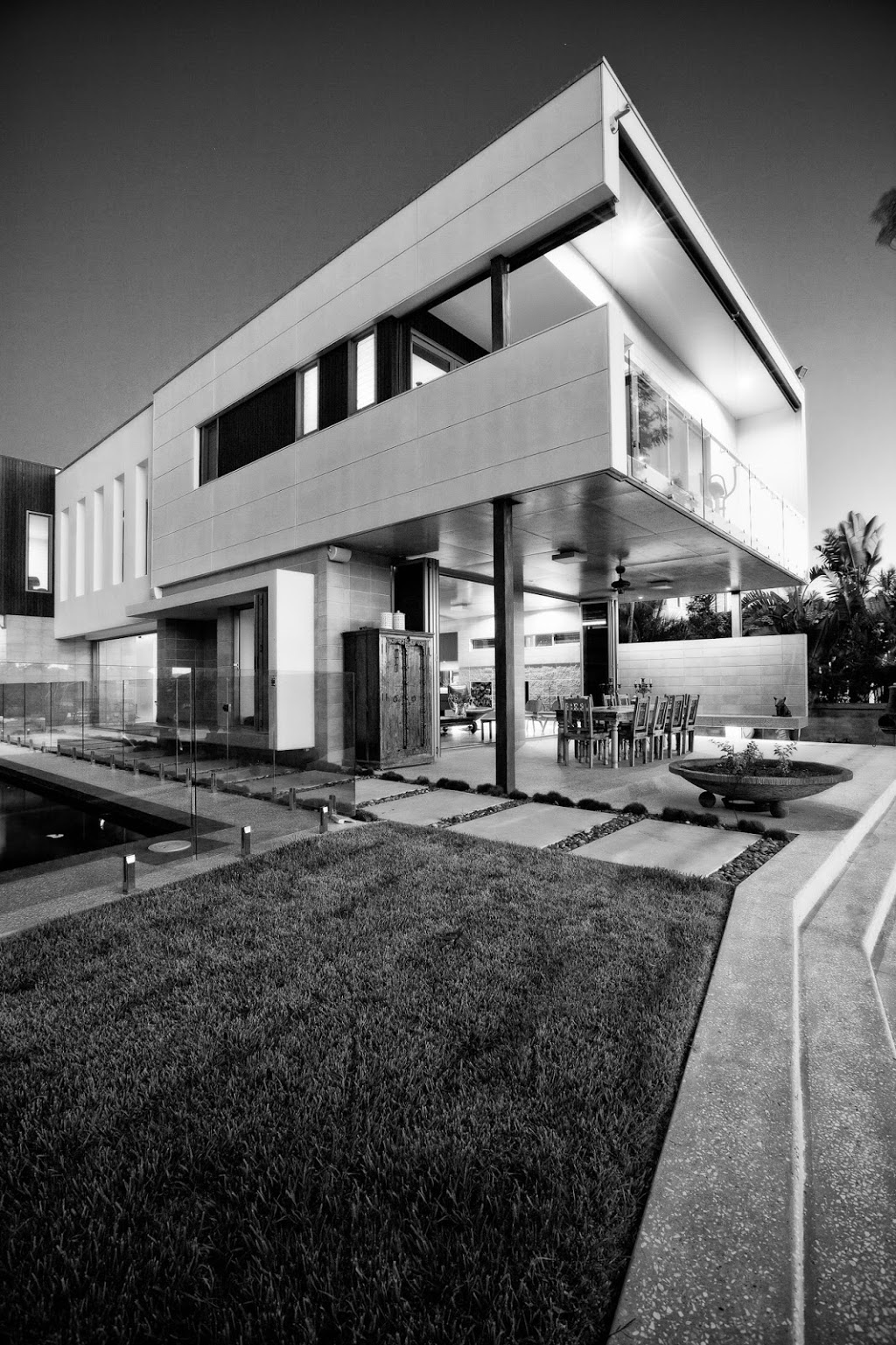 Rix Ryan Photography | 7 Deauville Dr, Southport QLD 4215, Australia | Phone: 0411 649 249