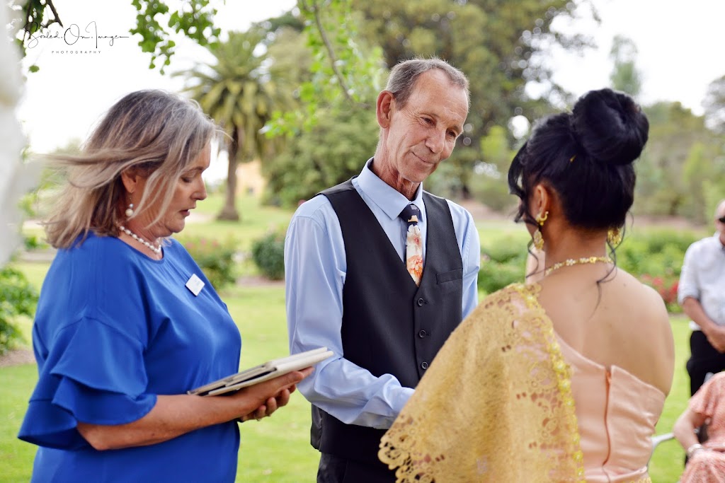 One Stop Celebrant | 9 Knotts Ln, Junortoun VIC 3551, Australia | Phone: 0409 214 295