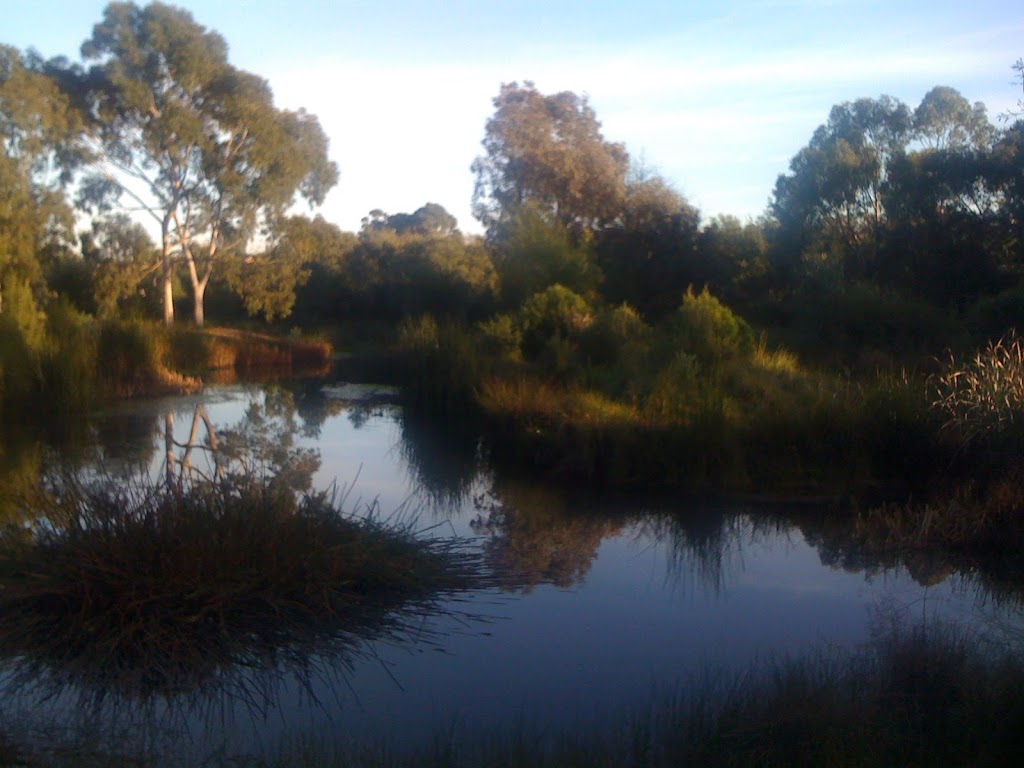 Holmesglen Reserve | park | Ashwood VIC 3147, Australia
