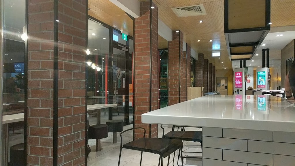McDonalds Dubbo NSW | cafe | 22 Cobra St, Dubbo NSW 2830, Australia | 0268829753 OR +61 2 6882 9753