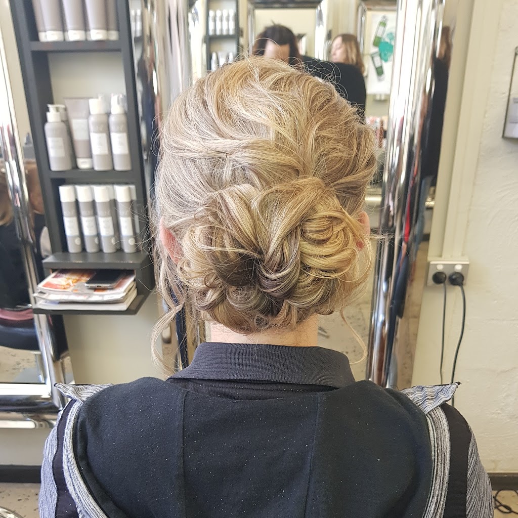 Stratford Hair | 4 Market St, Kyneton VIC 3444, Australia | Phone: (03) 5422 3867