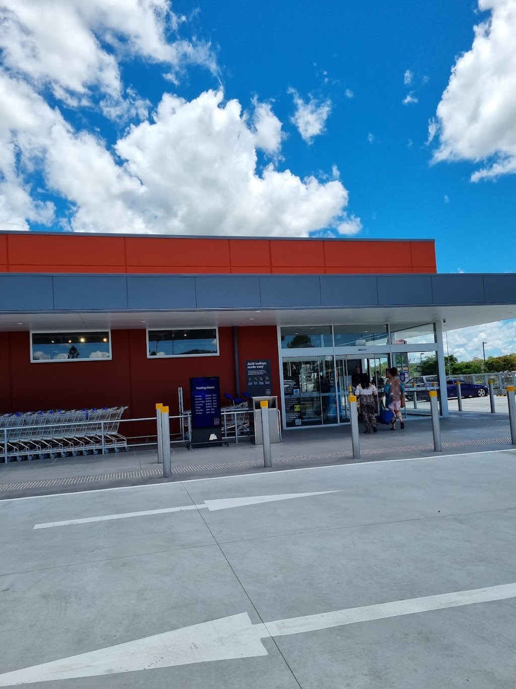 ALDI Australia | 2 Endeavour Wy, Plainland QLD 4341, Australia | Phone: 13 25 34