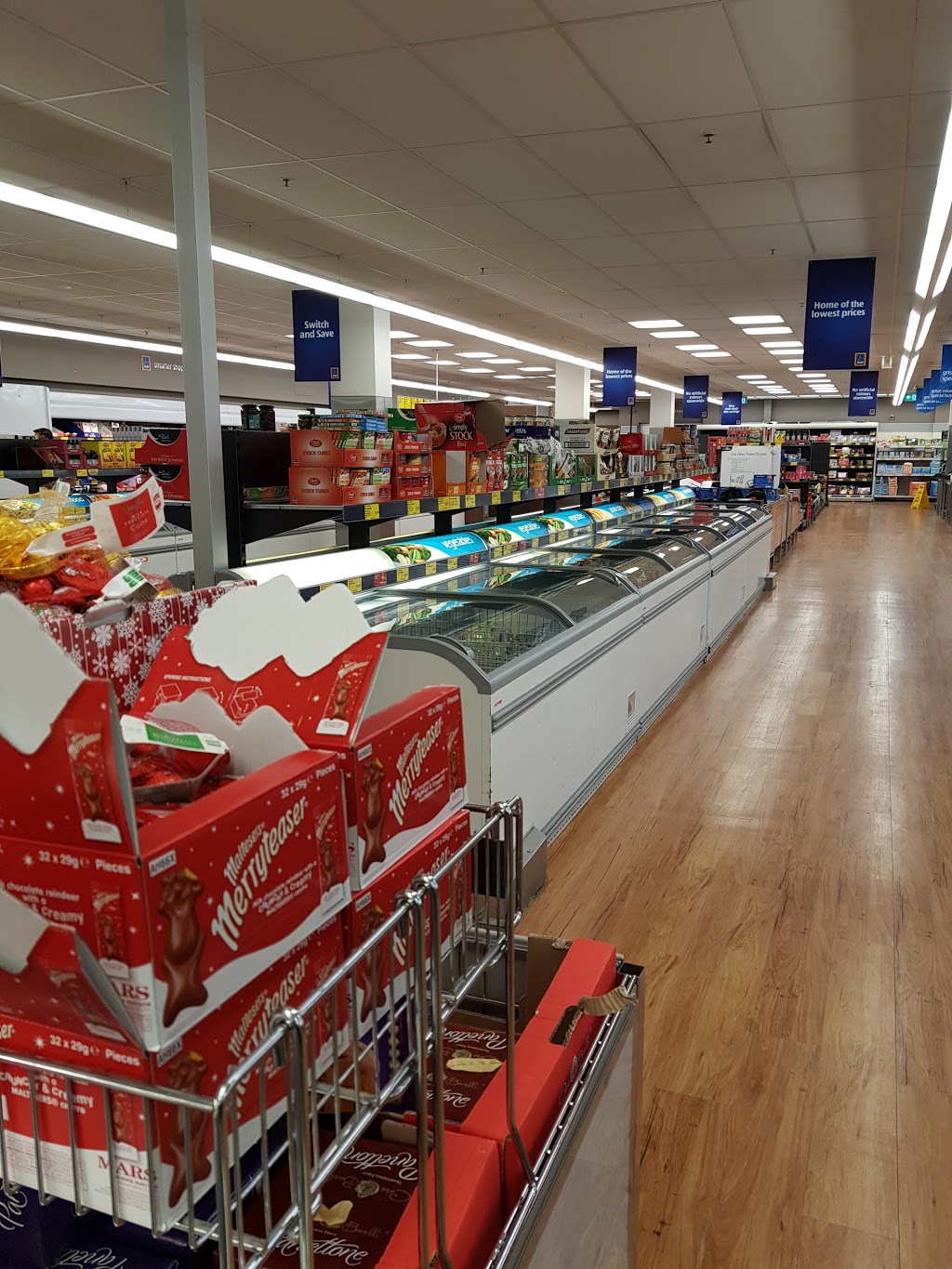 ALDI Eastlakes | supermarket | S65 Eastlakes SC, 19a Evans Ave, Eastlakes NSW 2018, Australia