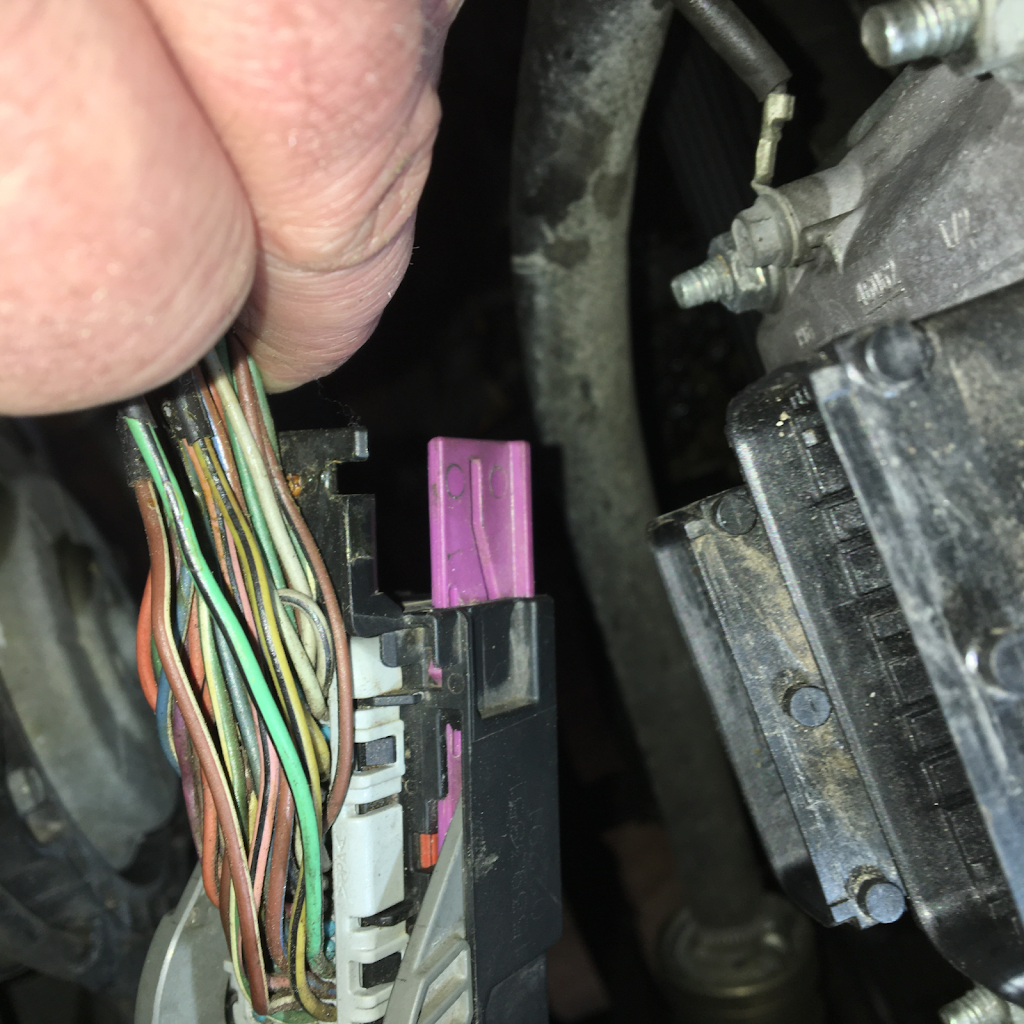 Stephen Mobile Mechanics | car repair | 31-35 Glen Park Rd, Bayswater North VIC 3153, Australia | 0444511223 OR +61 444 511 223