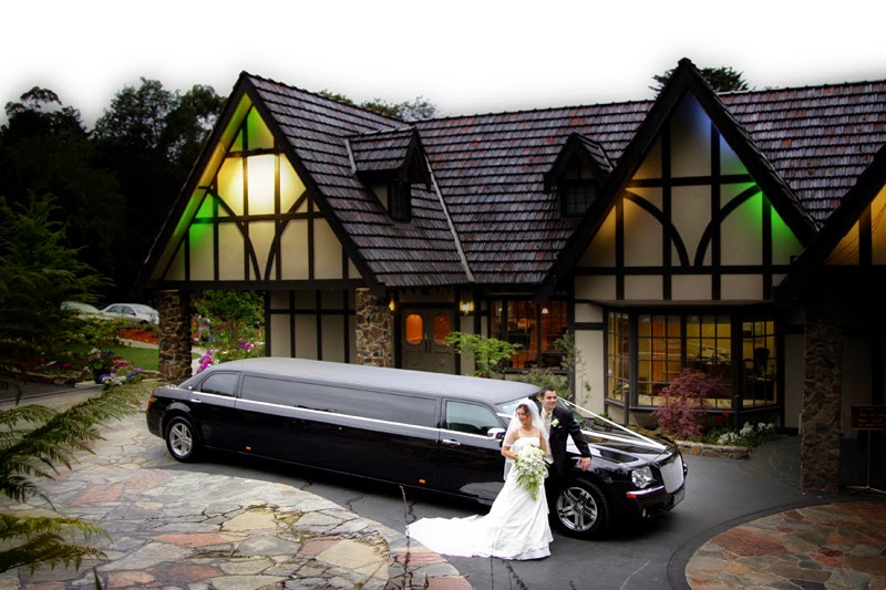 Enrik Limousines - Melbourne Limo Hire | 3A Holloway Dr, Bayswater VIC 3153, Australia | Phone: 0423 555 907