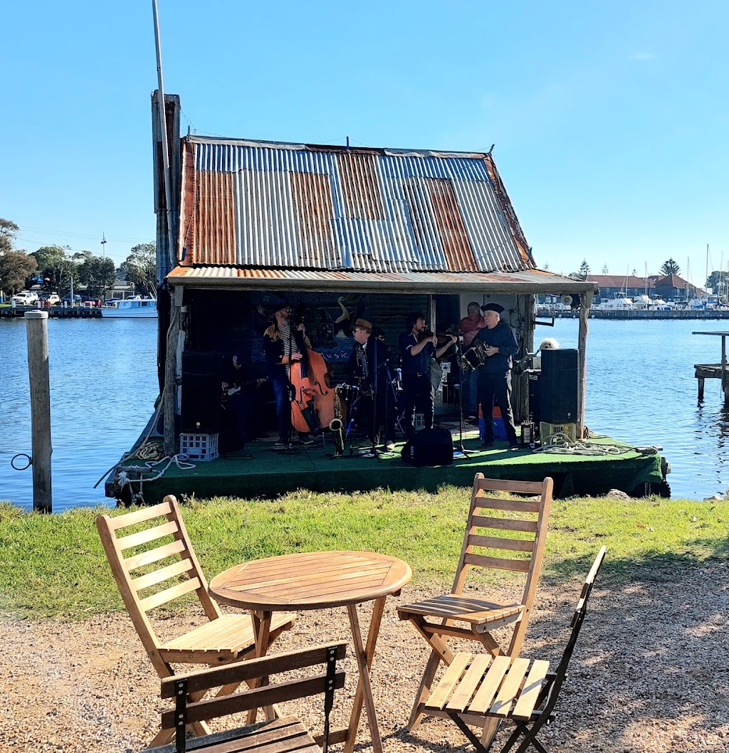 Koala Cafe Raymond Island | Fourth Ave, Raymond Island VIC 3880, Australia | Phone: 0438 257 181