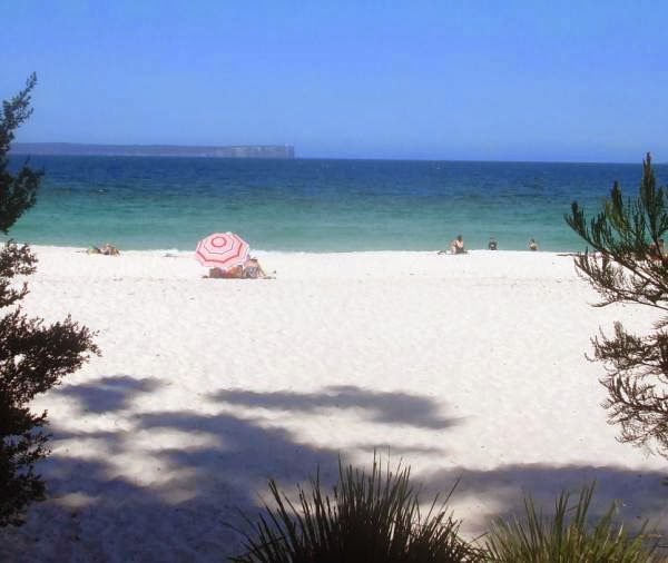 Walters Holiday Flats | lodging | 70 Cyrus St, Hyams Beach NSW 2540, Australia | 0435084261 OR +61 435 084 261