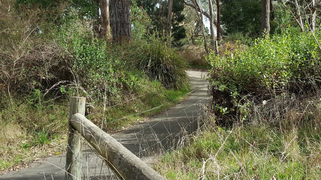 Croydon Hills Walk | park | Croydon Hills Walk, Croydon Hills VIC 3136, Australia