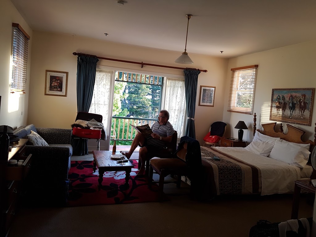 Leura House | lodging | 7 Britain St, Leura NSW 2780, Australia | 0247842035 OR +61 2 4784 2035