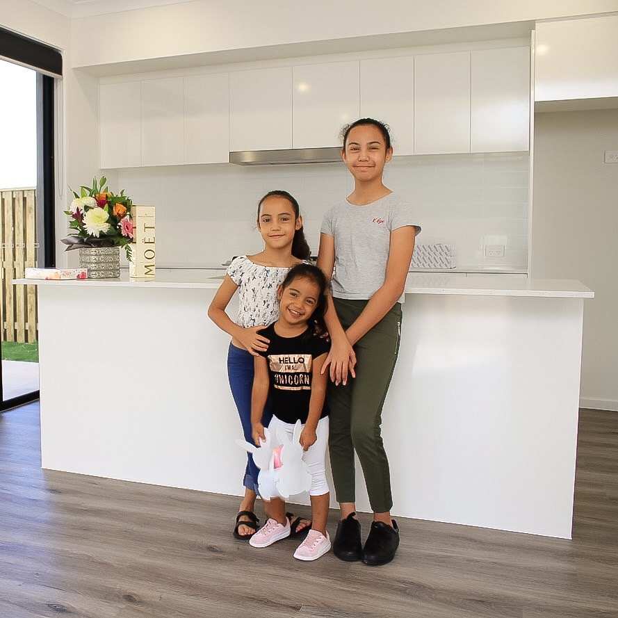 Simplii Finance | 3a Santa Monica Bvd, Hope Island QLD 4212, Australia | Phone: 1300 553 403