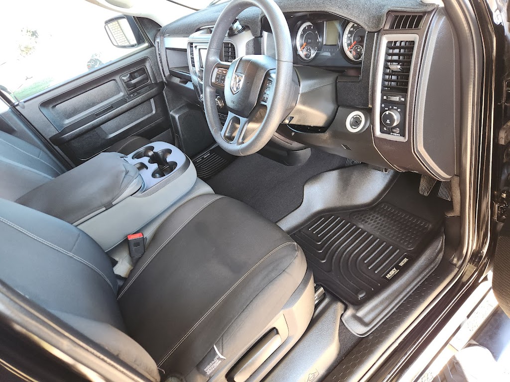 Shine and Revive mobile detailing | 14 Sandra Ct, Adare QLD 4343, Australia | Phone: 0401 798 345