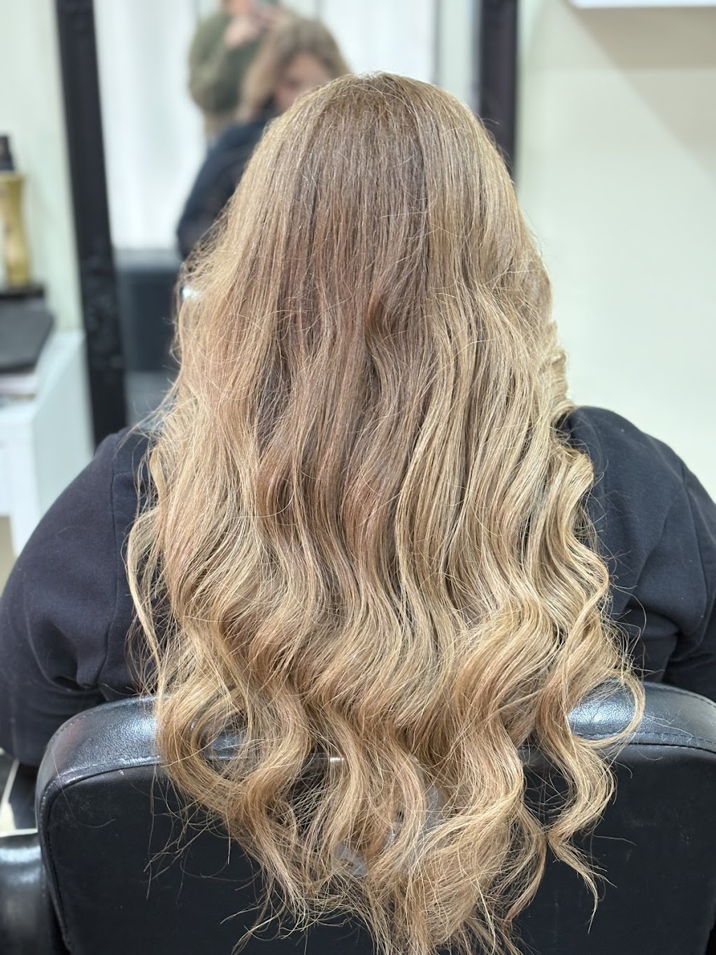 Glamzone hair and beauty | 30 Leopold St, Strathtulloh VIC 3338, Australia | Phone: 0481 819 666