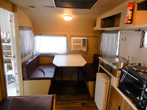 Dell Caravan Hire | 11 Testa St, Caboolture QLD 4510, Australia | Phone: 0428 543 591