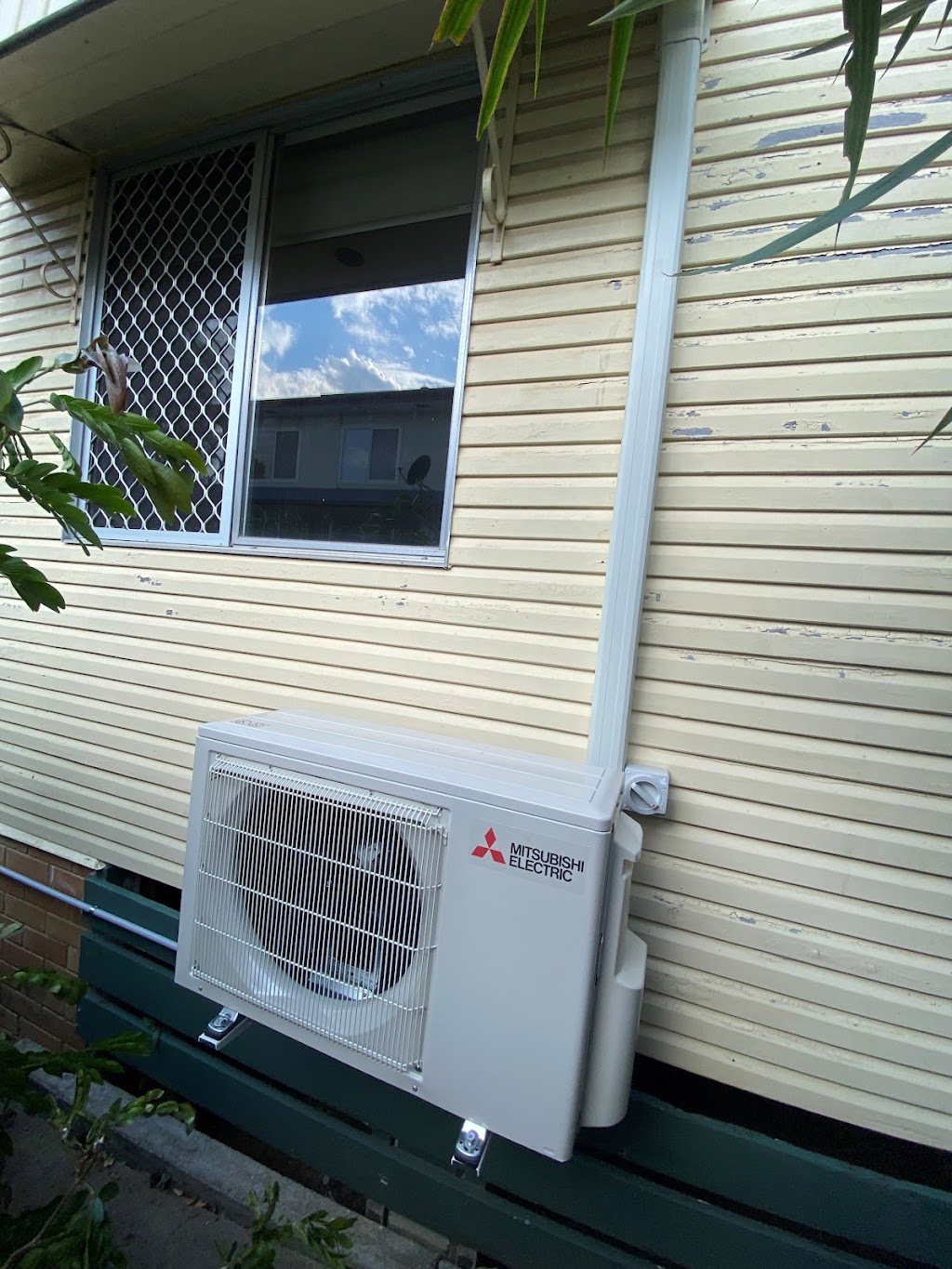 Logan Air & Electrical | 42 Davina St, Shailer Park QLD 4128, Australia | Phone: (07) 3077 6364