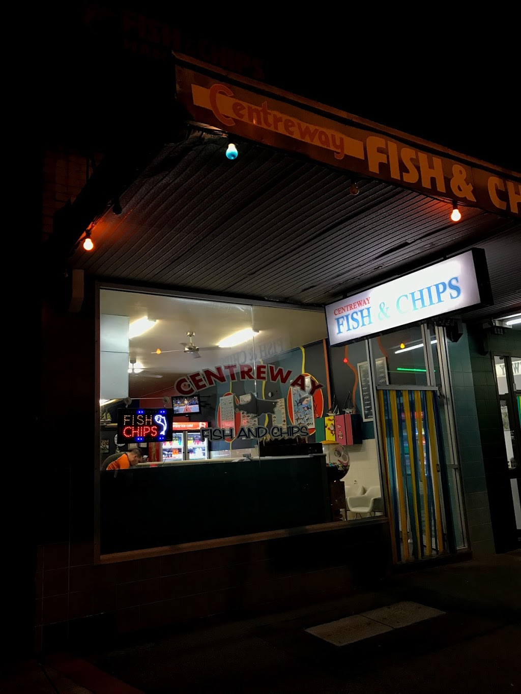 Centreway Fish & Chips | restaurant | 39 Wyong St, Keilor East VIC 3033, Australia | 0393363707 OR +61 3 9336 3707