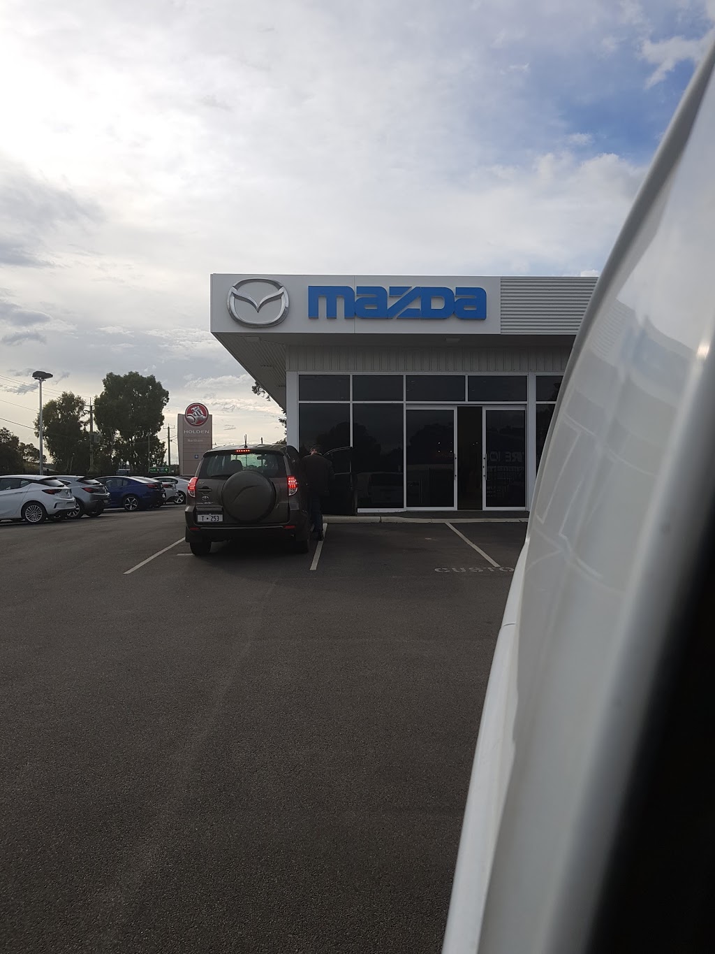 Northam Mazda | car dealer | 1-3 Oliver St, Northam WA 6401, Australia | 0896220880 OR +61 8 9622 0880