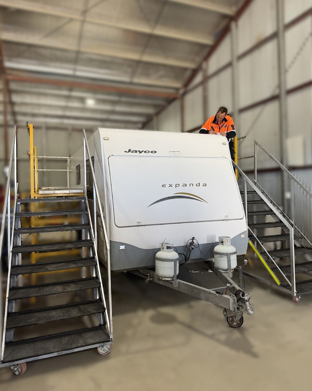 Alpine RV Centre | 64 Smith St, Oxley VIC 3678, Australia | Phone: 1300 236 036